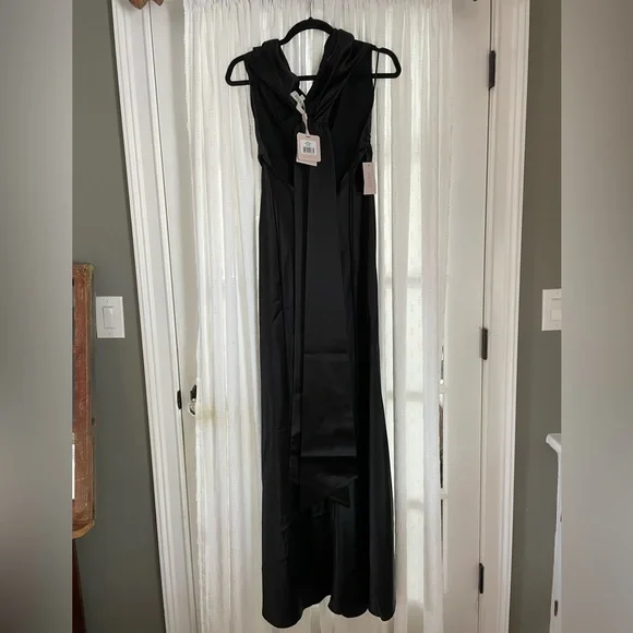 Sleek Black Backless Dress